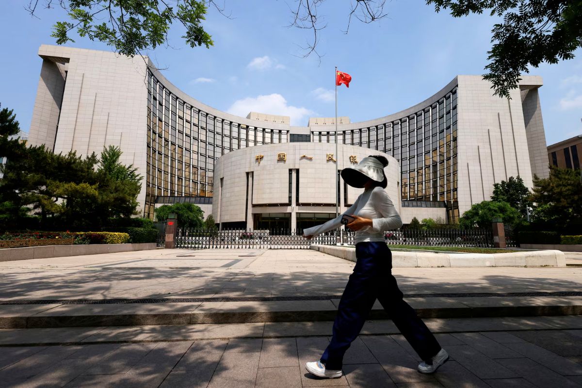 China cuts rates to support economy amid US trade tensions