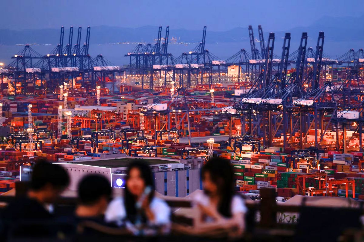 Impact of Trump’s Trade War: Companies Lose $34 Billion Amid Ongoing Uncertainty