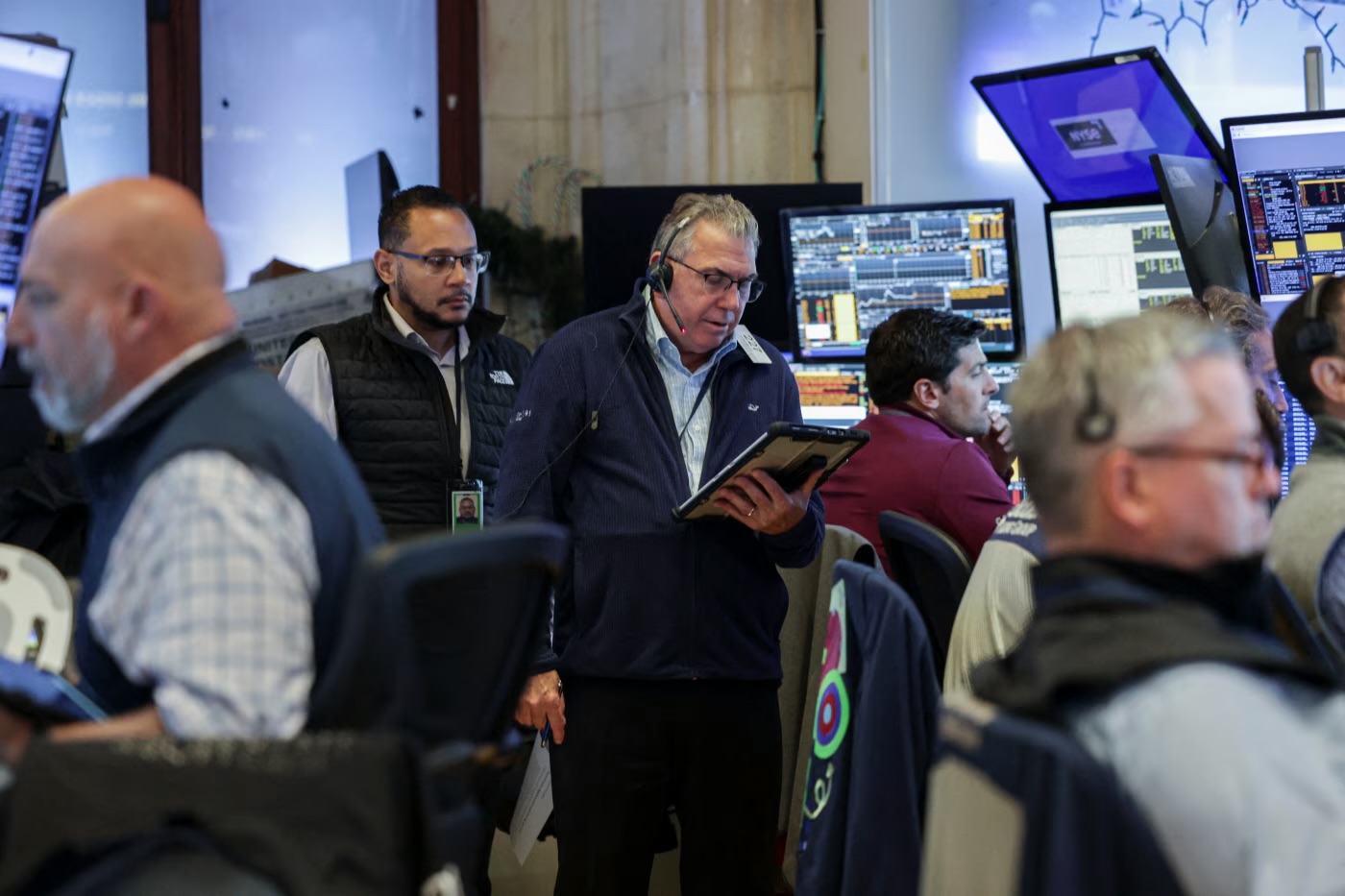 Fed Rate-Cut Hopes Drive S&P 500 to Record High Amid Market Rally